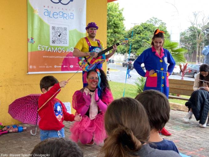 Medicando Alegria