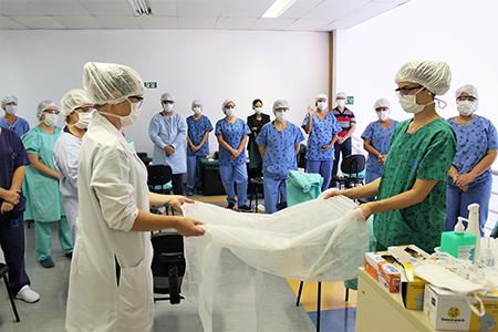 Treinamento Paramentação COVID-19 Hospital Infantil Waldemar Monastier Treinamento Paramentação COVID-19 Hospital Infantil Waldemar Monastier